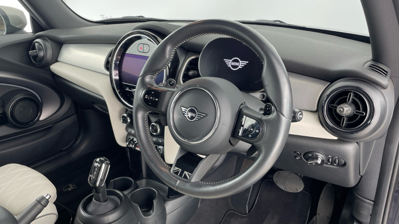 MINI Hatchback 2.0 Cooper S Exclusive 3dr Auto [Comfort Pack] Petrol Hatchback